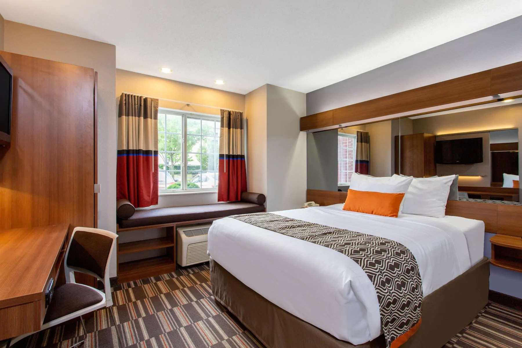 Microtel Inn & Suites By Wyndham Philadelphia Airport Exteriör bild