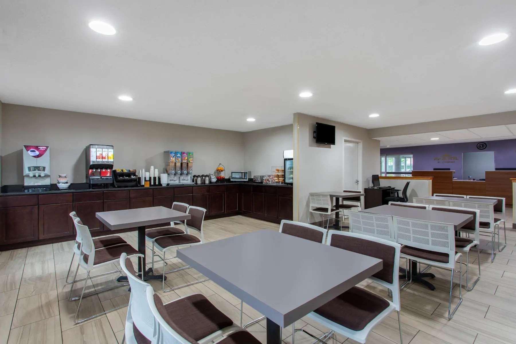 Microtel Inn & Suites By Wyndham Philadelphia Airport Exteriör bild