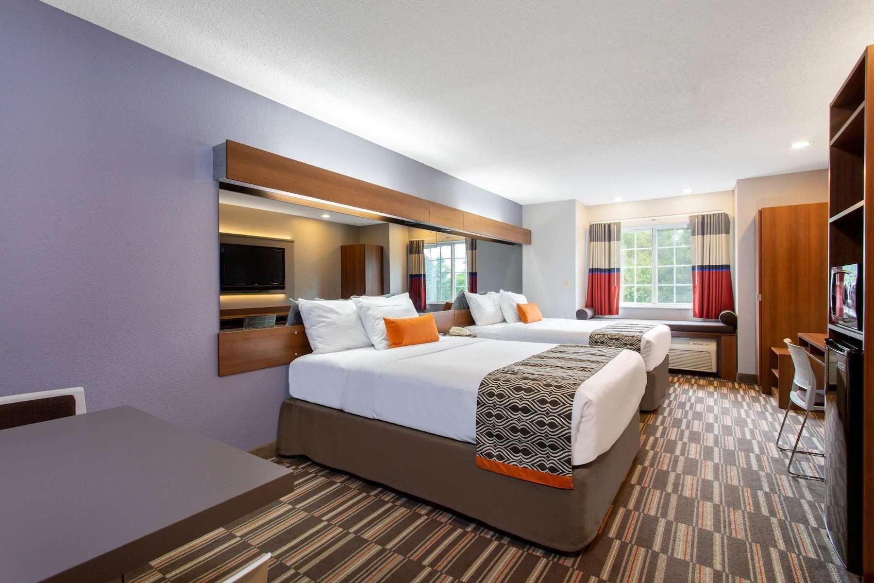 Microtel Inn & Suites By Wyndham Philadelphia Airport Exteriör bild