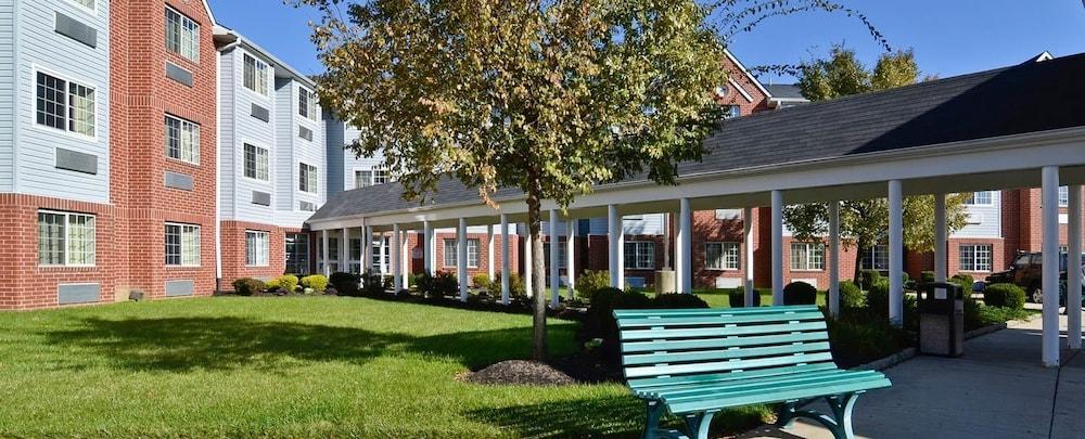 Microtel Inn & Suites By Wyndham Philadelphia Airport Exteriör bild